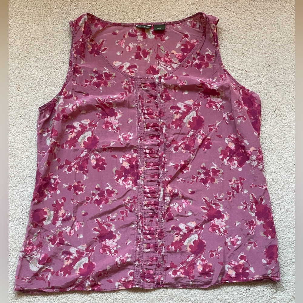 Eddie Bauer silk blend floral shell